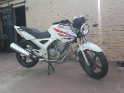 - Sin Marca - Toma 12V