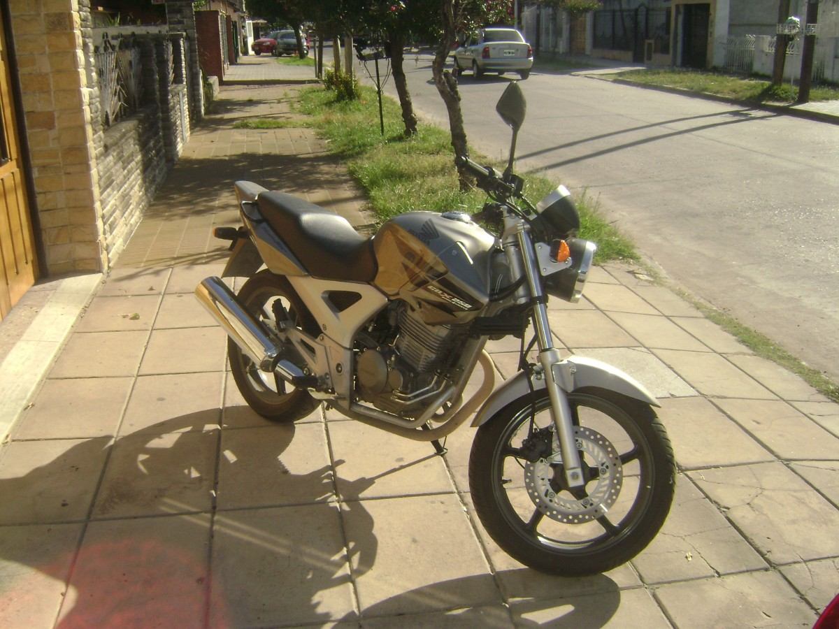 honda-cbx-250-twister-no-acepto-permutas_MLA-F-3803566587_022013.jpg