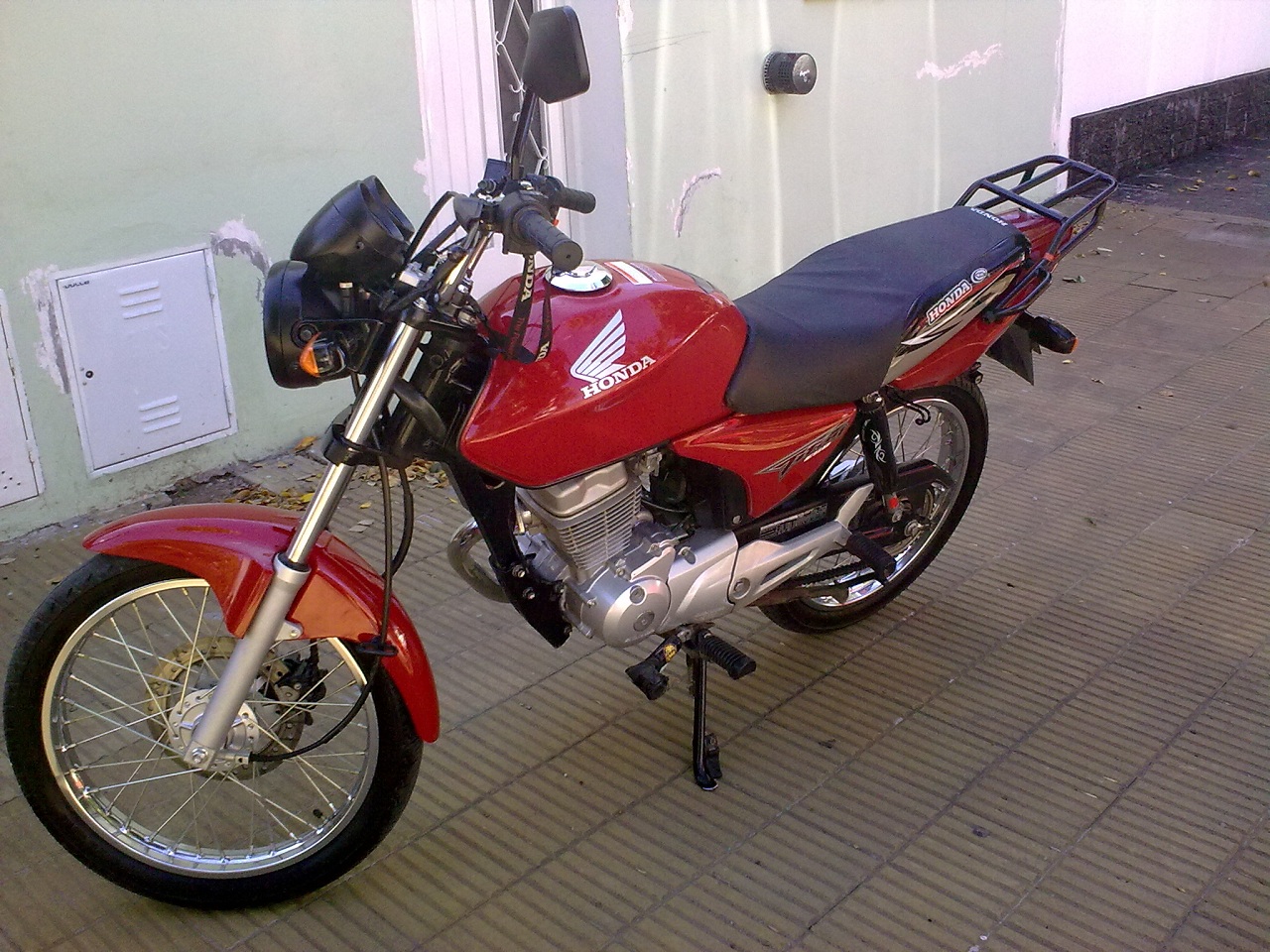 10042010460.jpg