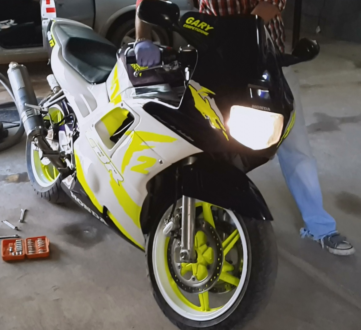 CBR F2-2.jpg