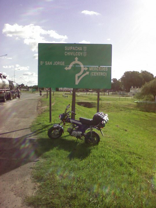 71598_1693029524816_7826350_n_mini.jpg