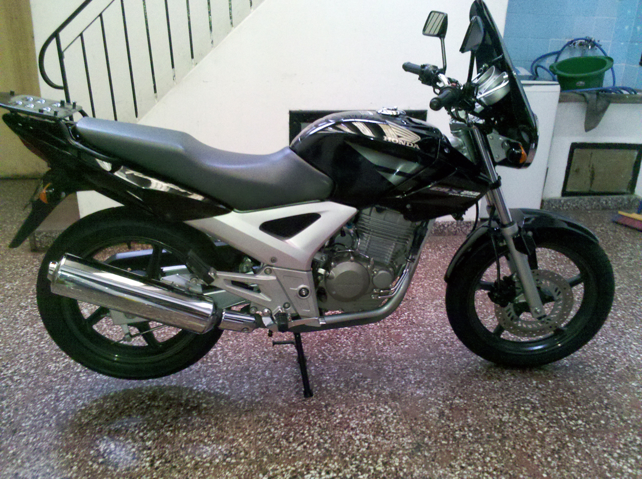 CameraZOOM-20121006171512.jpg