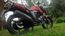 2015 Honda Invicta 150