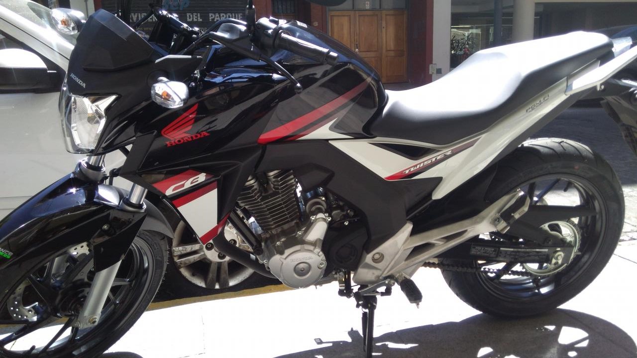 MOTO.jpeg