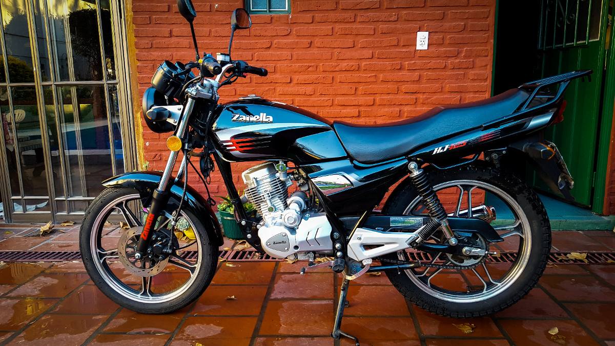 zanella-hj-125-impecable-13000-kms-D_NQ_NP_814040-MLA25830091619_082017-F.jpg