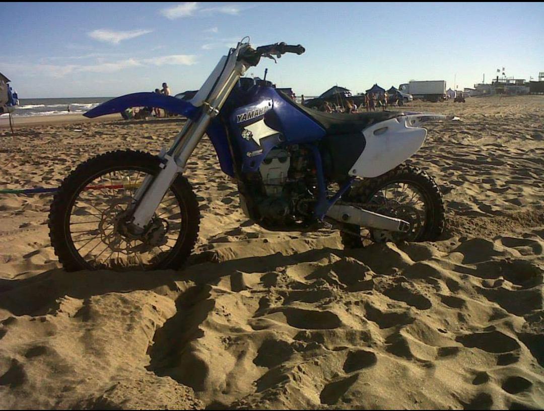 YZF400.jpeg