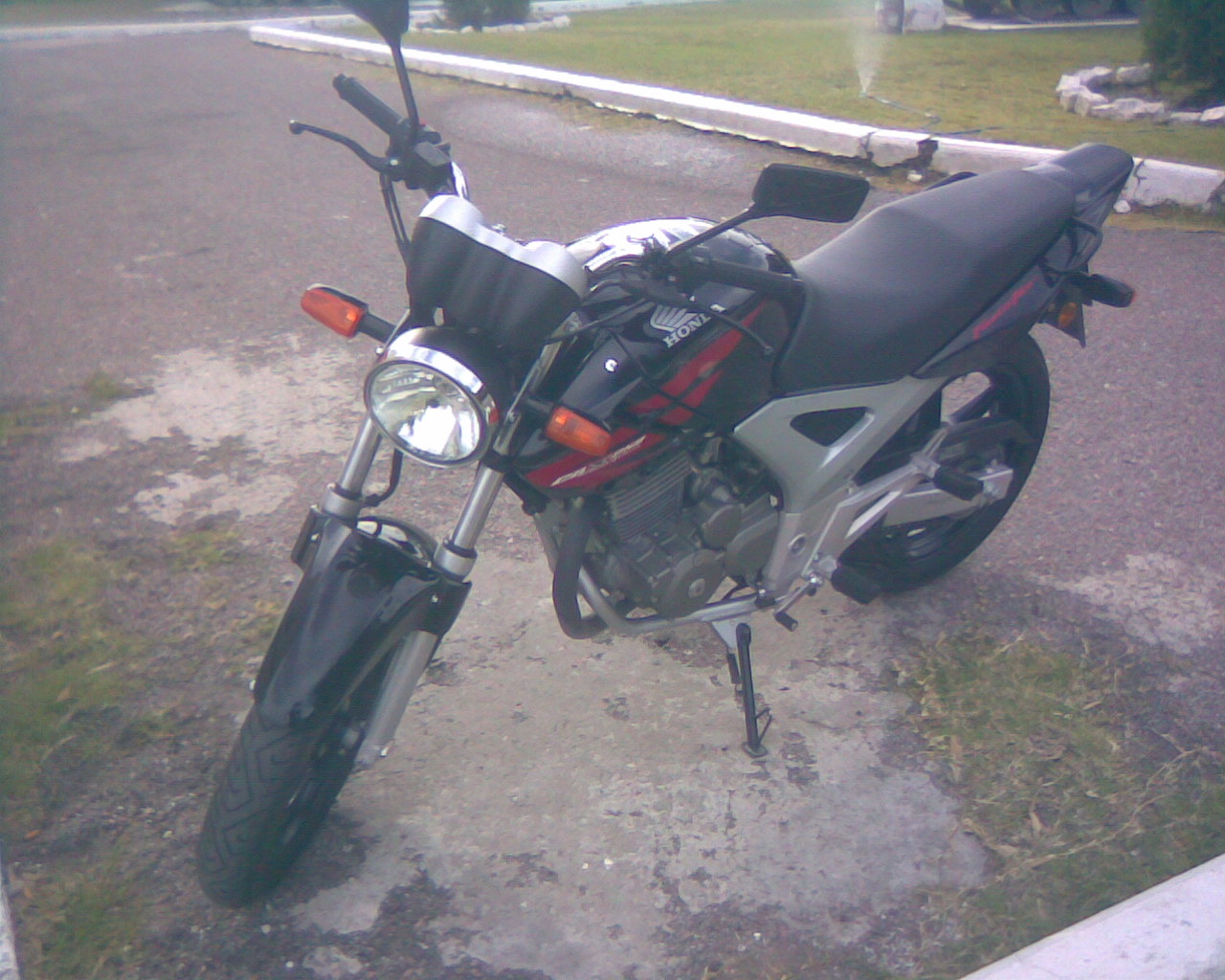 Twister 250.jpg
