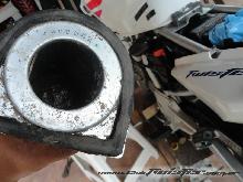 URGENTE moto bajo el agua