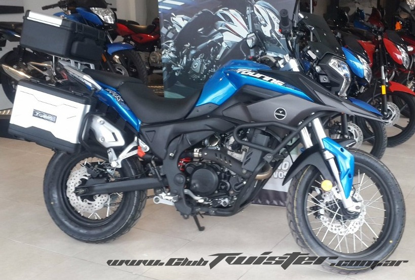 Corven triax 250 Touring