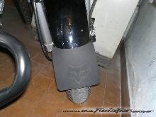 Hola  a todos y pregunta? La rueda delantera salpica
